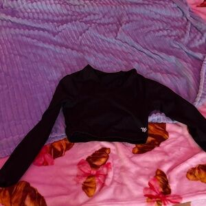 Black Long Sleeve Crop Top